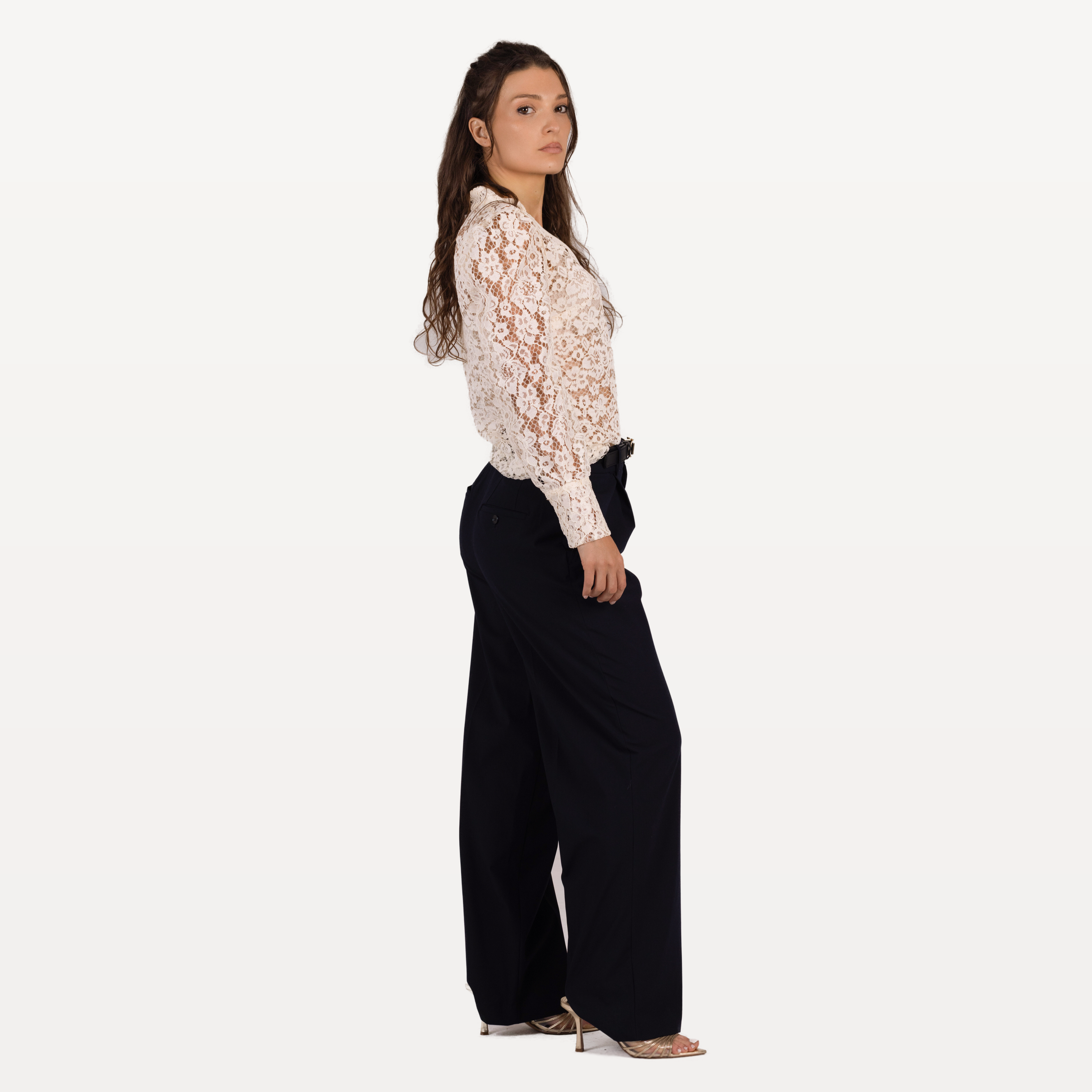 Chemisier Fergana écru - look pantalon 2 - profil droit